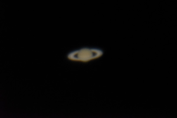 2021年8月1日にMT300望遠鏡で拡大撮影した土星の写真（複数枚合成なし）