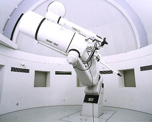 65センチ望遠鏡の写真。