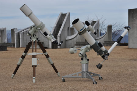 通常の天体望遠鏡とユニバーサル天体望遠鏡