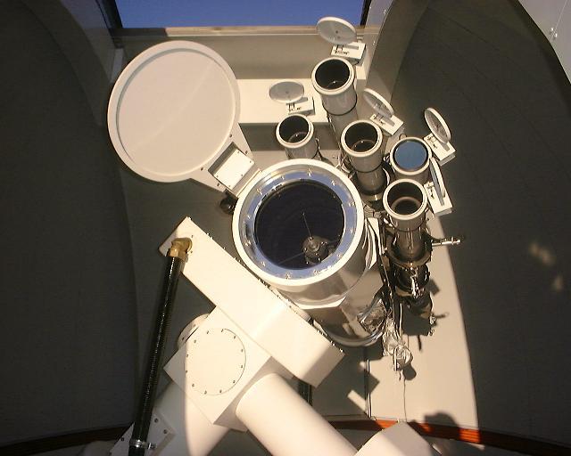 太陽望遠鏡本体