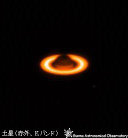 赤外線カメラで撮影した土星