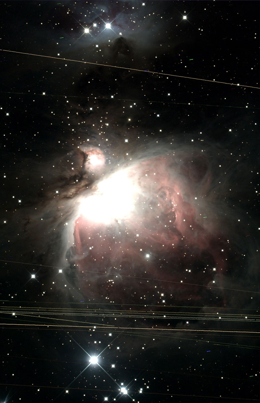 観察用望遠鏡で撮影したアンドロメダ銀河の写真