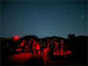 双眼鏡イベントの会場の様子を写した写真