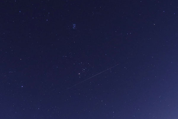 ふたご座流星群の流星 4