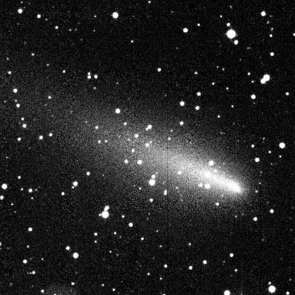 アトラス彗星の写真 4月28日 2